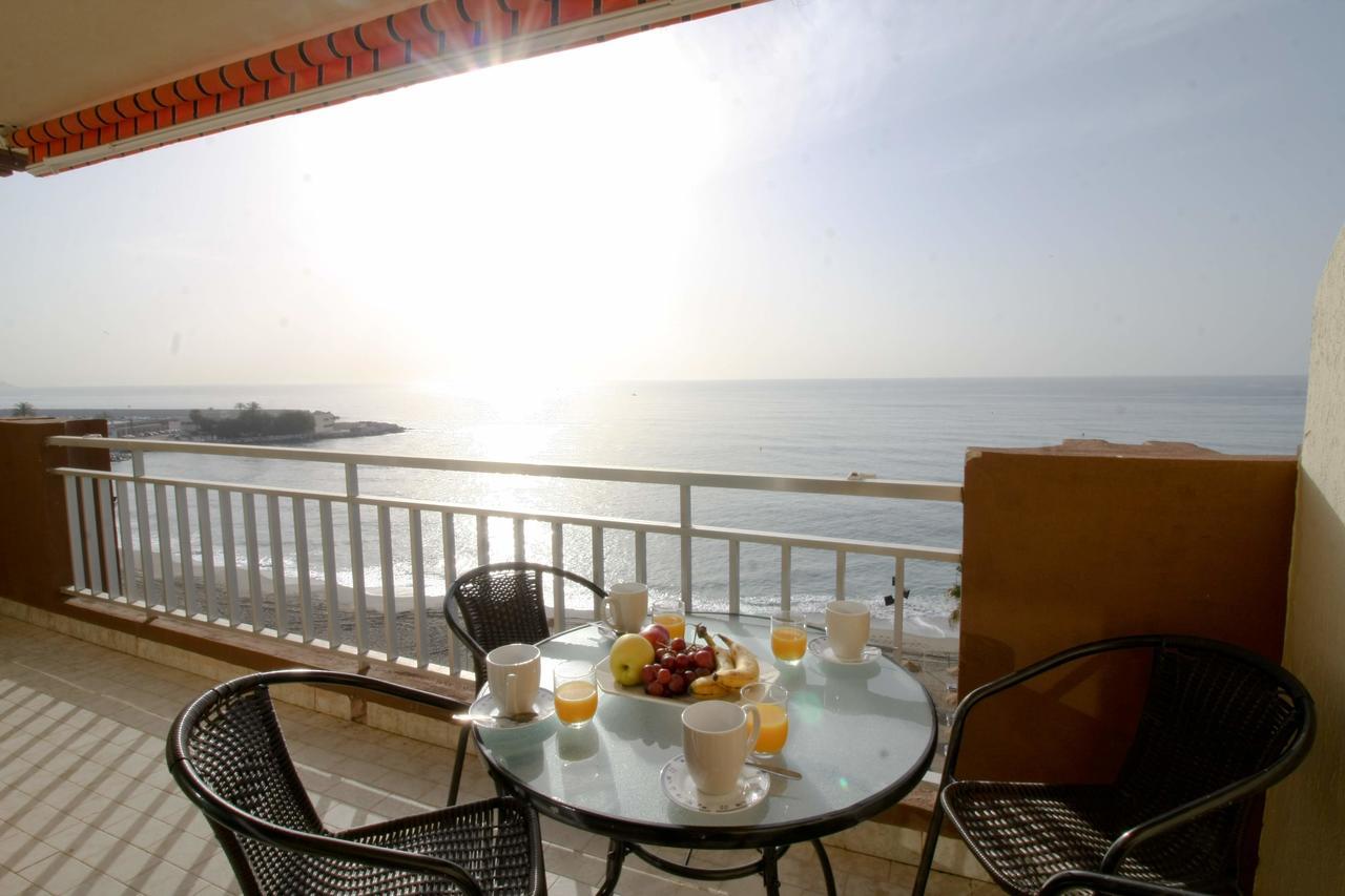 Suitur Apartamento Frente A La Playa فوينخيرولا المظهر الخارجي الصورة