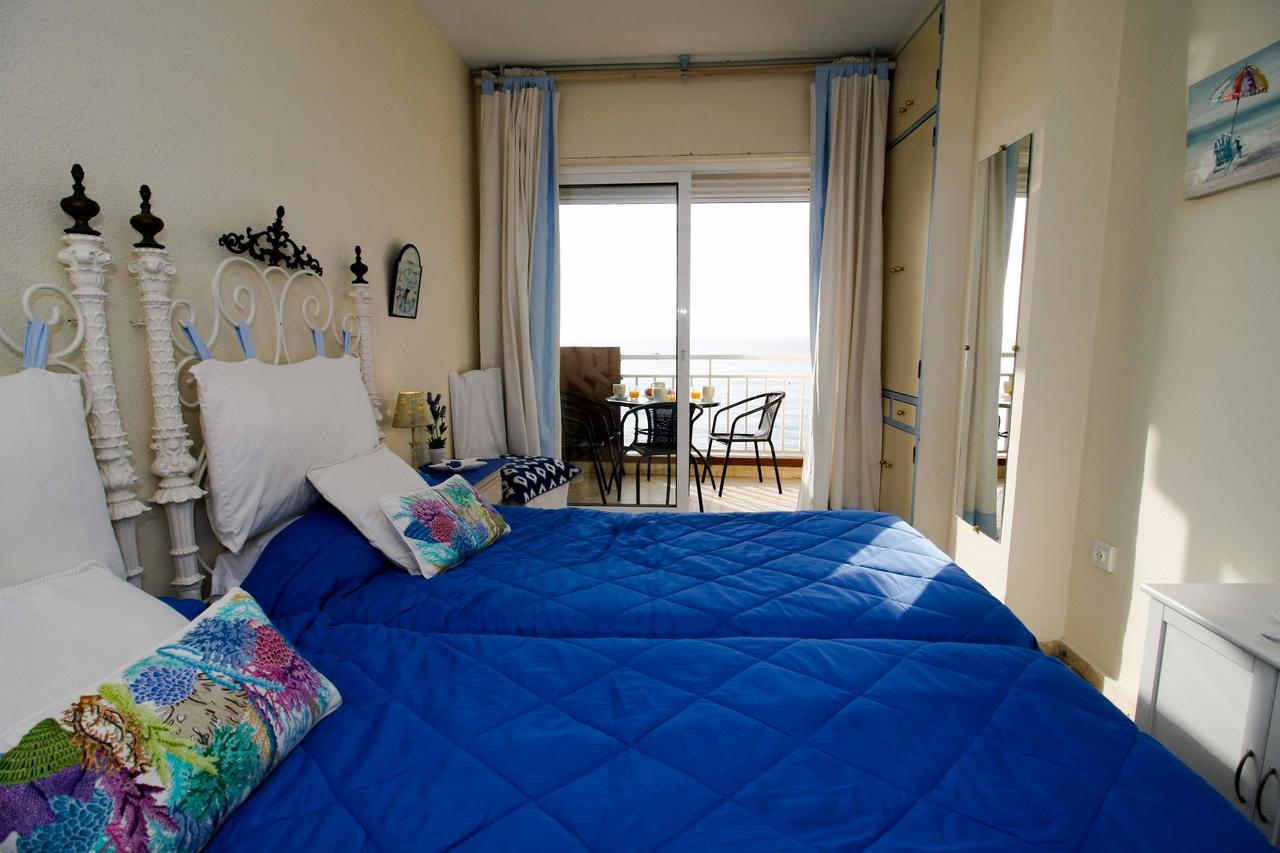 Suitur Apartamento Frente A La Playa فوينخيرولا المظهر الخارجي الصورة